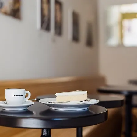 بيت ضيافة Cafe Havlicek 4*